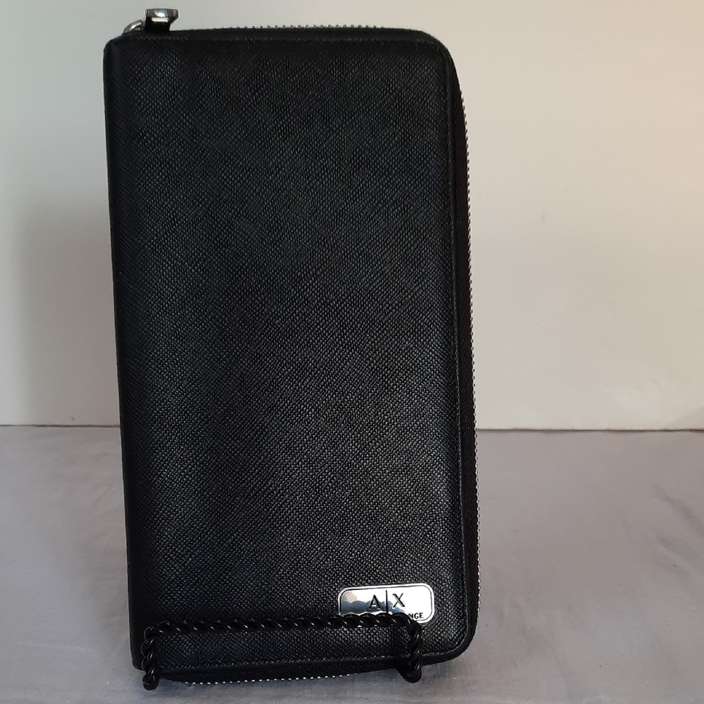 Armani Exchange Black Zipper Wallet